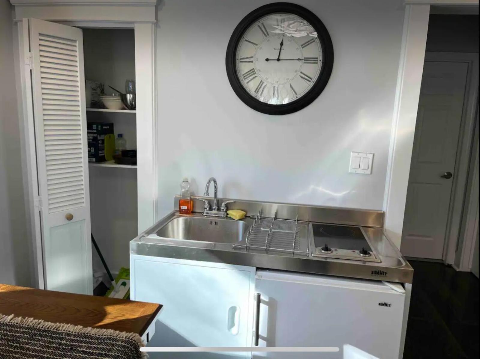 Private Suite In Huntington Station Esterno foto